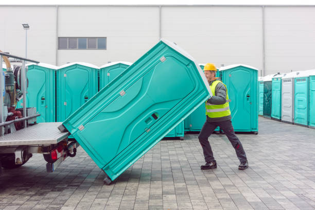 Best Portable restroom trailer rental  in Apple Valley, OH